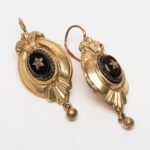 Fabergé Ohrringe mit Verzierungen